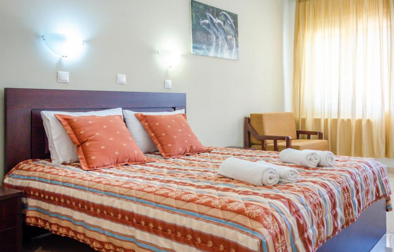 Delfini Hotel Скала-Потамиас Экстерьер фото