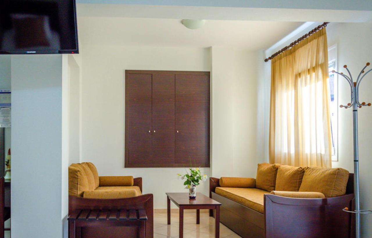 Delfini Hotel Скала-Потамиас Экстерьер фото